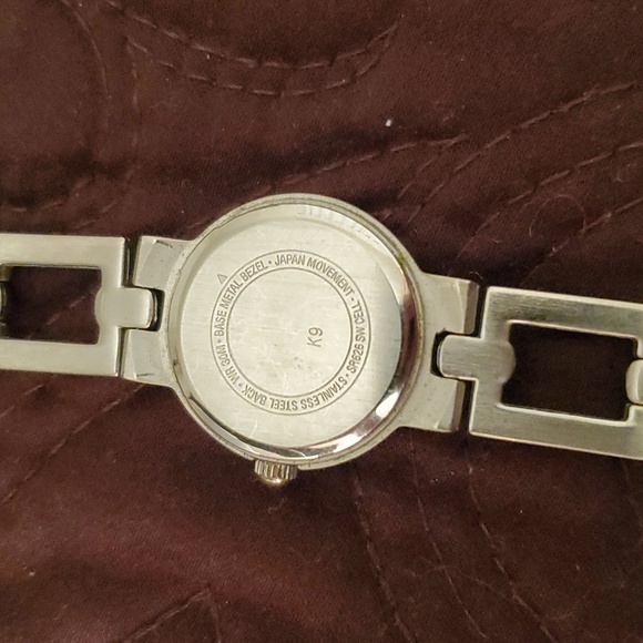 Ladies Watch - Picture 3 of 4
